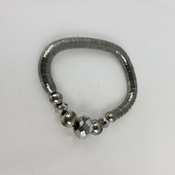Vintage Silver Tone Reticulated Tube W/Multifaceted Beads Bracelet - Picture 2 of 5